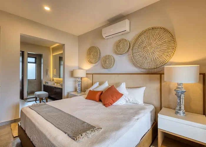 Ferienhaus Peaceful Coastal With Pool, Balcony & Fitness Center *
