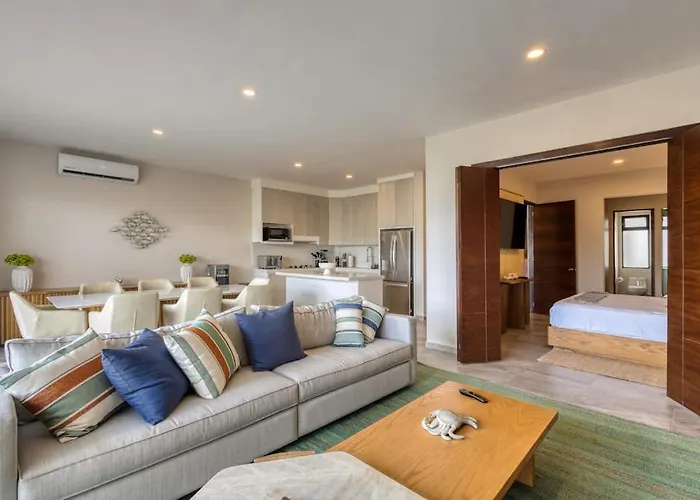 Peaceful Coastal With Pool, Balcony & Fitness Center Ferienhaus Cabo San Lucas