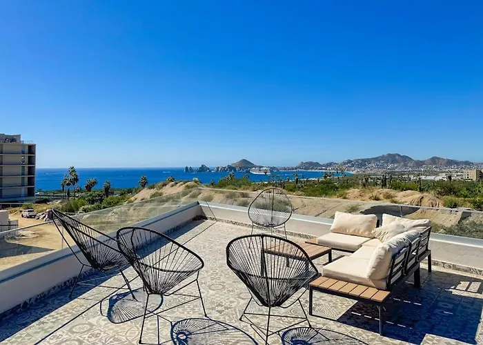 Ferienhaus Peaceful Coastal With Pool, Balcony & Fitness Center Cabo San Lucas
